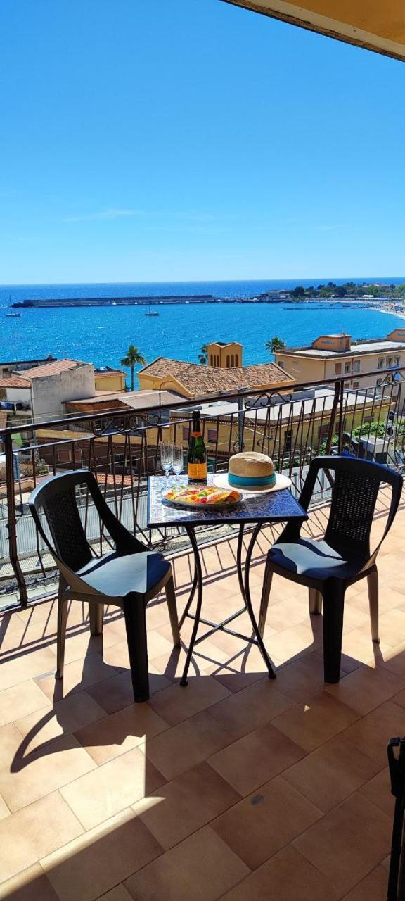 A Casa Dei Nonni Apartamento Giardini Naxos Exterior foto