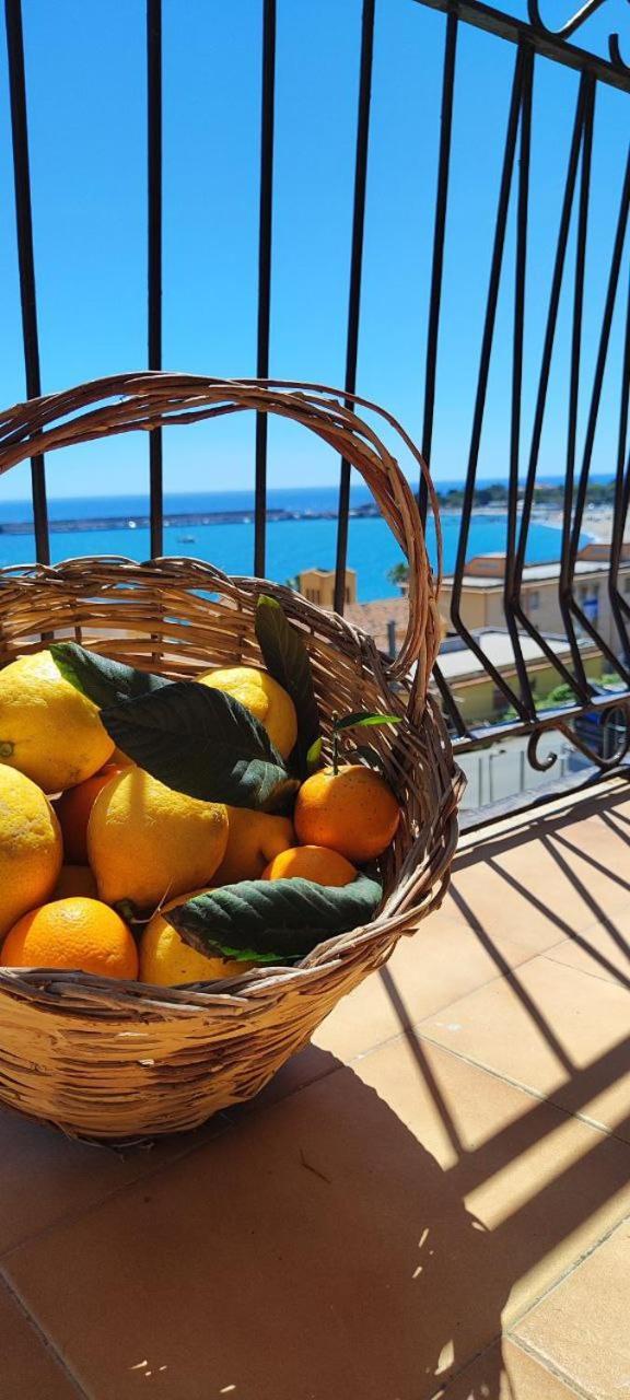 A Casa Dei Nonni Apartamento Giardini Naxos Exterior foto
